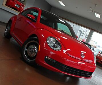 2013 Volkswagen Beetle-Classic 2.5L PZEV   - Photo 41 - North Canton, OH 44720
