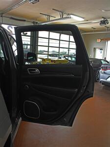 2020 Jeep Grand Cherokee SRT  Panoramic Moon Roof Black Top Package 4X4 - Photo 36 - North Canton, OH 44720