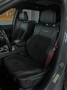 2020 Jeep Grand Cherokee SRT  Panoramic Moon Roof Black Top Package 4X4 - Photo 25 - North Canton, OH 44720