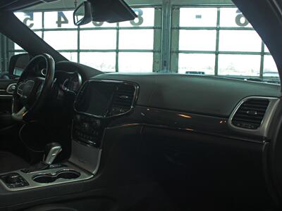 2020 Jeep Grand Cherokee SRT  Panoramic Moon Roof Black Top Package 4X4 - Photo 29 - North Canton, OH 44720