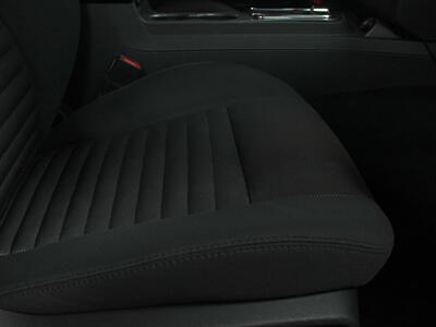 2014 Dodge Challenger R/T  w/Stripes - Photo 29 - North Canton, OH 44720