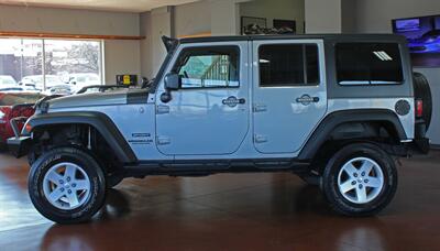 2014 Jeep Wrangler Unlimited Sport  Hard Top 4X4 - Photo 5 - North Canton, OH 44720
