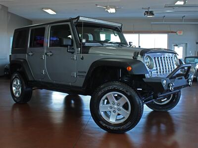 2014 Jeep Wrangler Unlimited Sport  Hard Top 4X4 - Photo 2 - North Canton, OH 44720