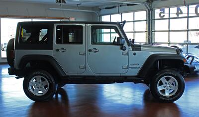 2014 Jeep Wrangler Unlimited Sport  Hard Top 4X4 - Photo 10 - North Canton, OH 44720