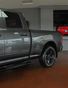 2022 RAM 1500 Classic Express  Black Top Edition 4X4 - Photo 41 - North Canton, OH 44720