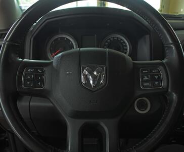 2022 RAM 1500 Classic Express  Black Top Edition 4X4 - Photo 15 - North Canton, OH 44720