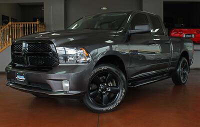 2022 RAM 1500 Classic Express  Black Top Edition 4X4 - Photo 1 - North Canton, OH 44720