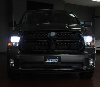 2022 RAM 1500 Classic Express  Black Top Edition 4X4 - Photo 37 - North Canton, OH 44720
