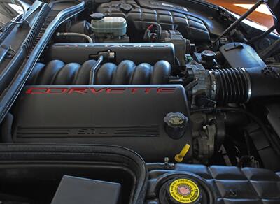 2001 Chevrolet Corvette   - Photo 15 - North Canton, OH 44720