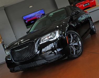 2021 Chrysler 300 Series Touring  Black Top Package - Photo 48 - North Canton, OH 44720