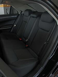 2021 Chrysler 300 Series Touring  Black Top Package - Photo 33 - North Canton, OH 44720