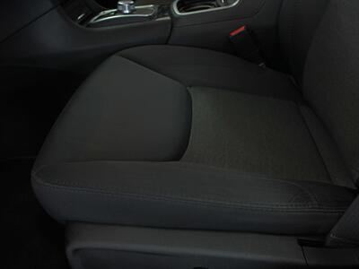 2021 Chrysler 300 Series Touring  Black Top Package - Photo 26 - North Canton, OH 44720