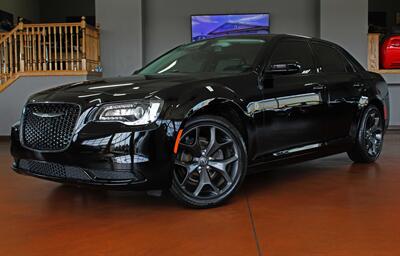 2021 Chrysler 300 Series Touring  Black Top Package - Photo 1 - North Canton, OH 44720