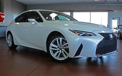 2021 Lexus IS 300  AWD - Photo 2 - North Canton, OH 44720