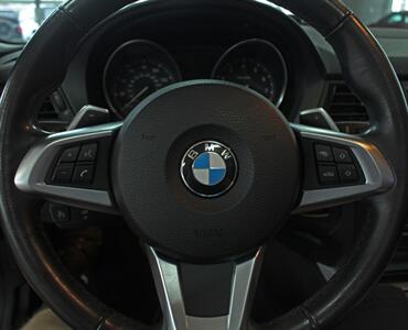 2014 BMW Z4 sDrive35i   - Photo 17 - North Canton, OH 44720
