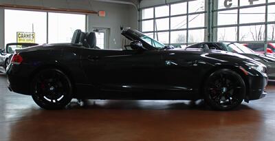 2014 BMW Z4 sDrive35i   - Photo 11 - North Canton, OH 44720
