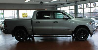 2022 RAM 1500 Sport  Black Top Package 4X4 - Photo 11 - North Canton, OH 44720