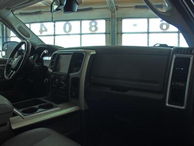 2014 RAM 2500 Big Horn  Moon Roof Navigation 4X4 - Photo 30 - North Canton, OH 44720