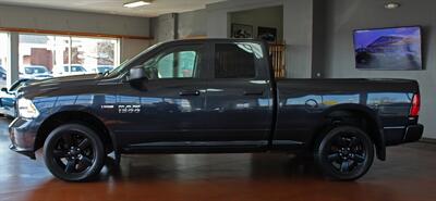 2017 RAM 1500 Express  Black Top Package 4X4 - Photo 5 - North Canton, OH 44720