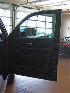 2019 RAM 1500 Sport  Level 2 Panoramic Moon Roof 4X4 - Photo 29 - North Canton, OH 44720