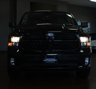 2019 RAM 1500 Classic Express  Black Top Package 4X4 - Photo 34 - North Canton, OH 44720