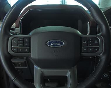 2021 Ford F-150 Lariat  Sport Panoramic Roof FX4 4X4 - Photo 16 - North Canton, OH 44720