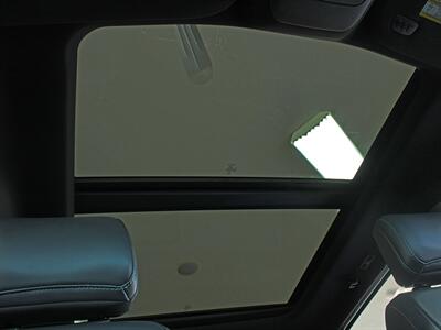 2021 Ford F-150 Lariat  Sport Panoramic Roof FX4 4X4 - Photo 33 - North Canton, OH 44720