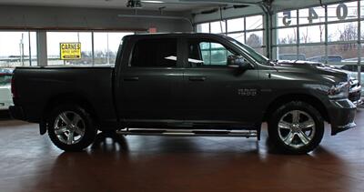 2016 RAM 1500 Sport  Moon Roof Navigation 4X4 - Photo 11 - North Canton, OH 44720