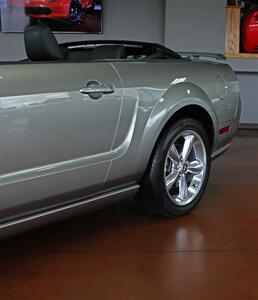2008 Ford Mustang GT Premium  Convertible - Photo 45 - North Canton, OH 44720