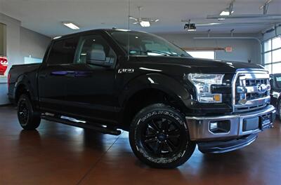 2015 Ford F-150 XLT  4X4 - Photo 2 - North Canton, OH 44720
