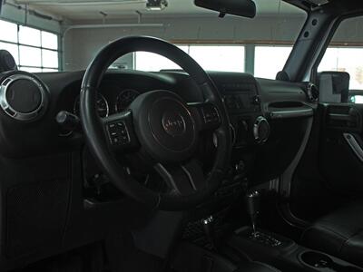2012 Jeep Wrangler Unlimited Sahara  Custom Lift 4X4 - Photo 14 - North Canton, OH 44720