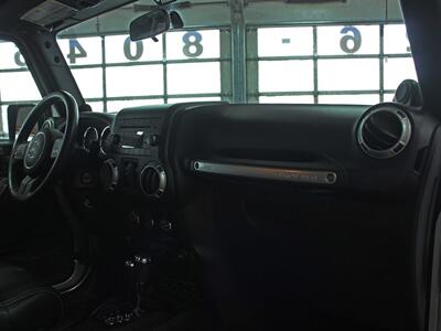 2012 Jeep Wrangler Unlimited Sahara  Custom Lift 4X4 - Photo 26 - North Canton, OH 44720