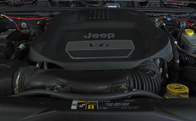 2018 Jeep Wrangler JK Rubicon Recon  Custom  Lift 4X4 - Photo 11 - North Canton, OH 44720