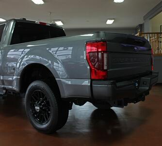 2022 Ford F-250 Super Duty Lariat  Sport FX4 Panoramic Roof 4X4 - Photo 6 - North Canton, OH 44720