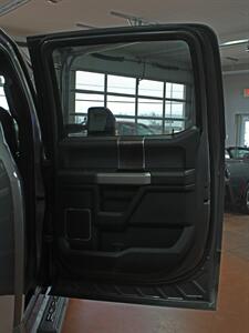 2022 Ford F-250 Super Duty Lariat  Sport FX4 Panoramic Roof 4X4 - Photo 33 - North Canton, OH 44720