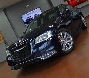 2017 Chrysler 300 Series Limited  AWD - Photo 38 - North Canton, OH 44720