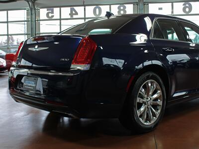 2017 Chrysler 300 Series Limited  AWD - Photo 9 - North Canton, OH 44720