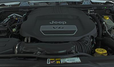 2015 Jeep Wrangler Unlimited Sport  Custom Lift 4X4 - Photo 11 - North Canton, OH 44720