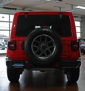 2021 Jeep Wrangler Unlimited Sahara 80th Anniversary  Sky Touch Roof - Photo 8 - North Canton, OH 44720