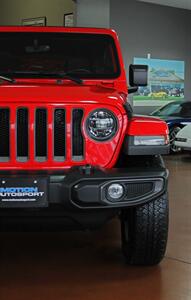 2021 Jeep Wrangler Unlimited Sahara 80th Anniversary  Sky Touch Roof - Photo 44 - North Canton, OH 44720