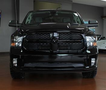 2021 RAM 1500 Classic Express  Black Top Package 4X4 - Photo 3 - North Canton, OH 44720