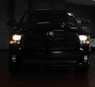2021 RAM 1500 Classic Express  Black Top Package 4X4 - Photo 37 - North Canton, OH 44720