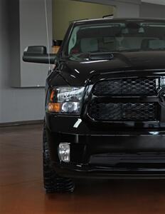 2021 RAM 1500 Classic Express  Black Top Package 4X4 - Photo 48 - North Canton, OH 44720