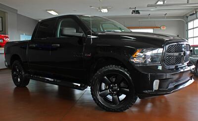 2018 RAM 1500 Express  Black Top Edition 4X4 - Photo 2 - North Canton, OH 44720