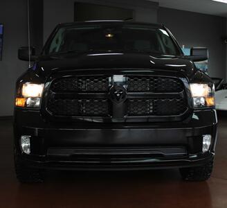 2018 RAM 1500 Express  Black Top Edition 4X4 - Photo 35 - North Canton, OH 44720