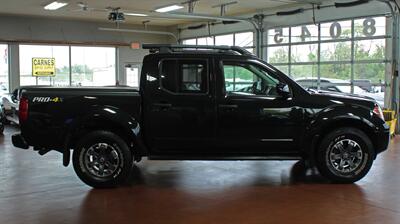 2019 Nissan Frontier PRO-4X  4X4 - Photo 9 - North Canton, OH 44720