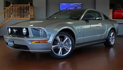 2009 Ford Mustang GT Premium   - Photo 1 - North Canton, OH 44720