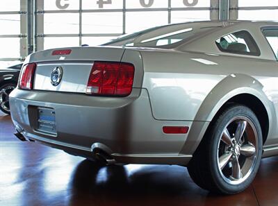 2009 Ford Mustang GT Premium   - Photo 9 - North Canton, OH 44720