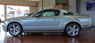 2009 Ford Mustang GT Premium   - Photo 5 - North Canton, OH 44720