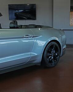 2021 Ford Mustang GT Premium  Convertible - Photo 47 - North Canton, OH 44720